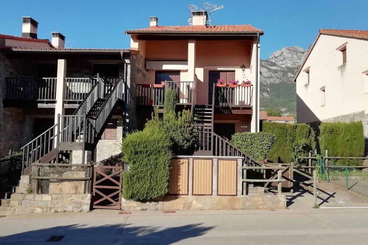 Duplex La Valle Ordesaainsa Laspuna Ngoại thất bức ảnh